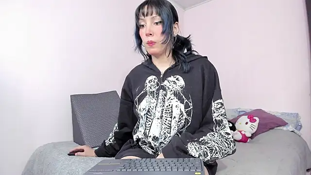 Room312  online show from May 30, 5:55 pm