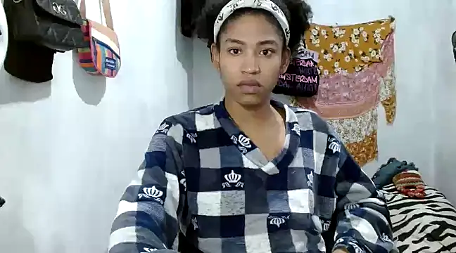 angelamarie1 online show from March 14, 11:27 pm