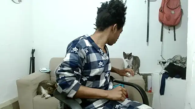 angelamarie1 online show from September 12, 10:33 am