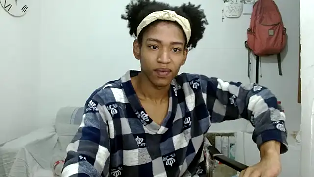 angelamarie1 online show from October 15, 11:10 am